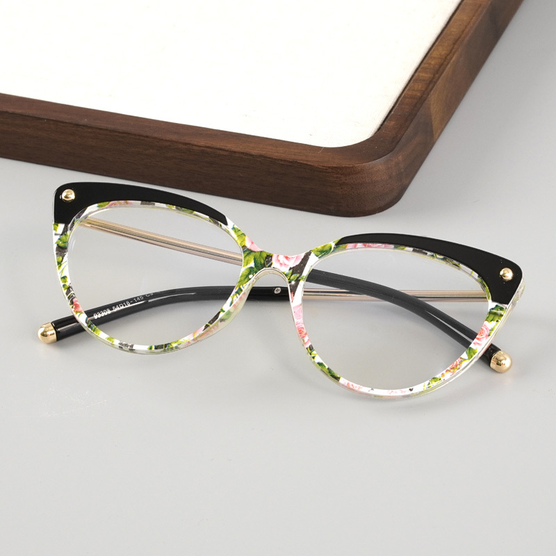 KEZVOR E139 M Black Pattern, lifestyle image 4 of 9
