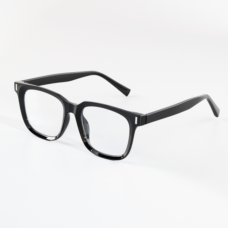 KEZVOR E236 L Black, lifestyle image 5 of 9