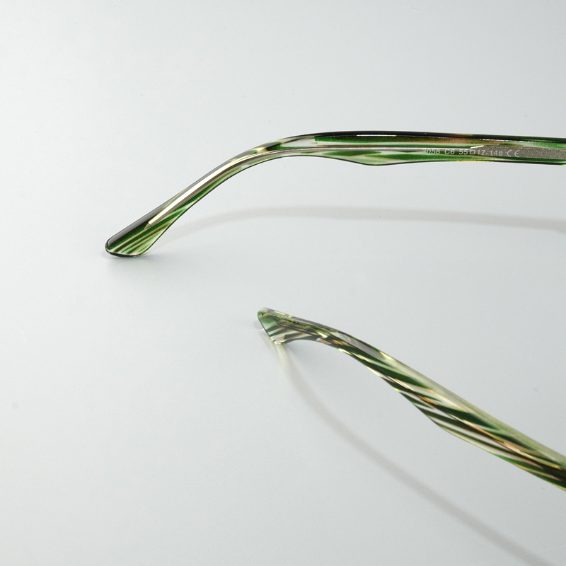 KEZVOR E165 M Green Grain, lifestyle image 9 of 9