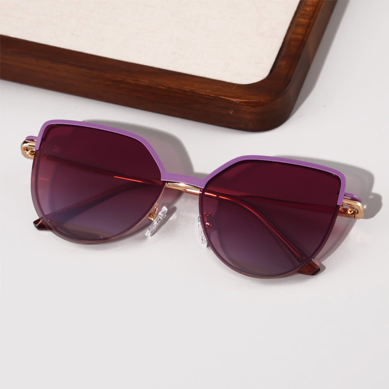KEZVOR E306 Purple L, lifestyle image 6 of 12