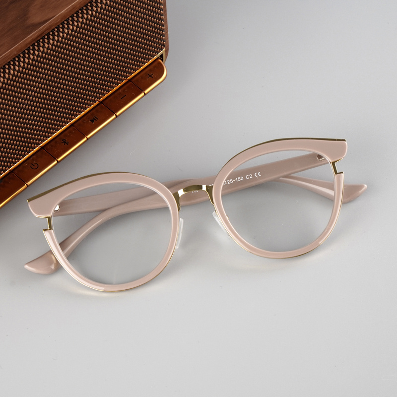 KEZVOR E174 S Pink Gold, lifestyle image 4 of 10