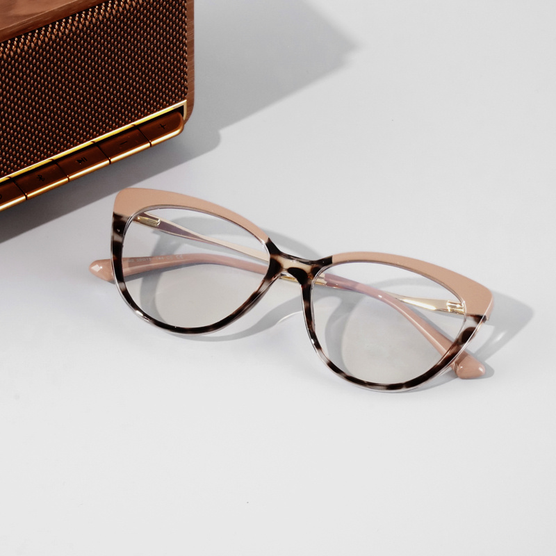 KEZVOR E163 M Pink Pattern, lifestyle image 4 of 9