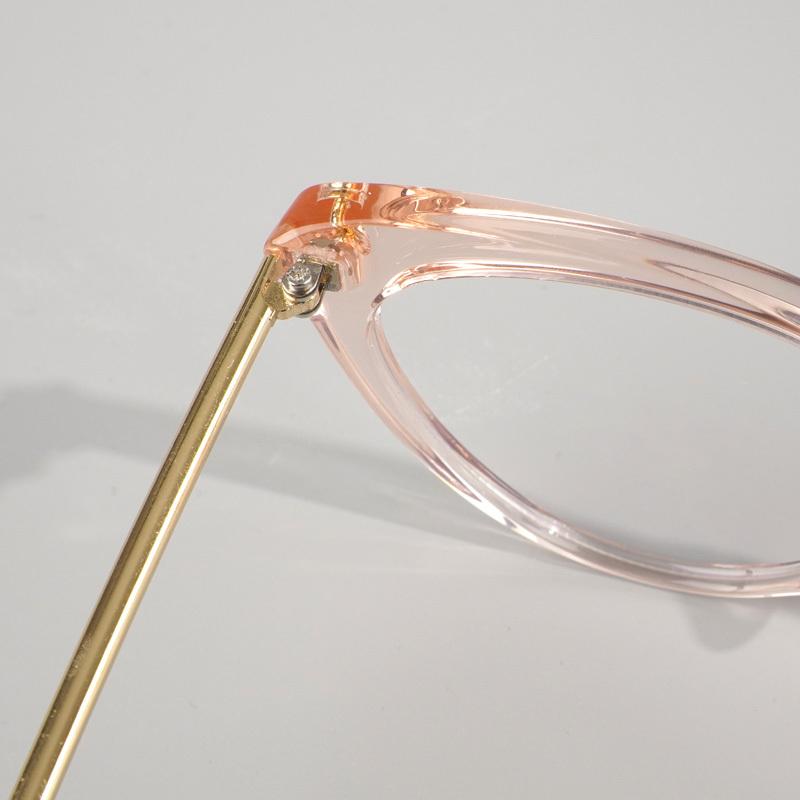 KEZVOR E139 M Pink Clear, lifestyle image 6 of 8