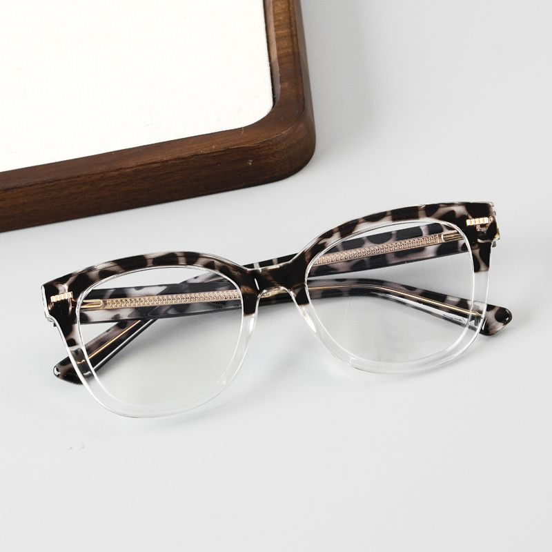 KEZVOR E224 M Pattern, lifestyle image 4 of 8