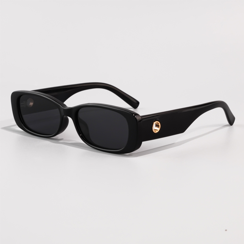 KEZVOR S321 Black L, lifestyle image 5 of 8