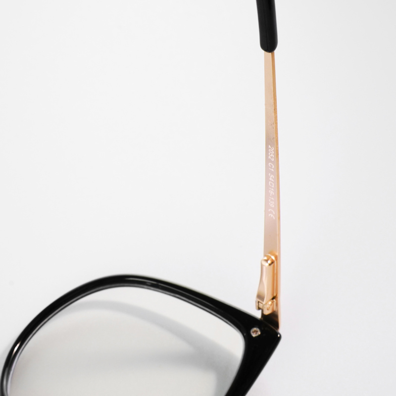 KEZVOR E162 S Black Gold, lifestyle image 6 of 9