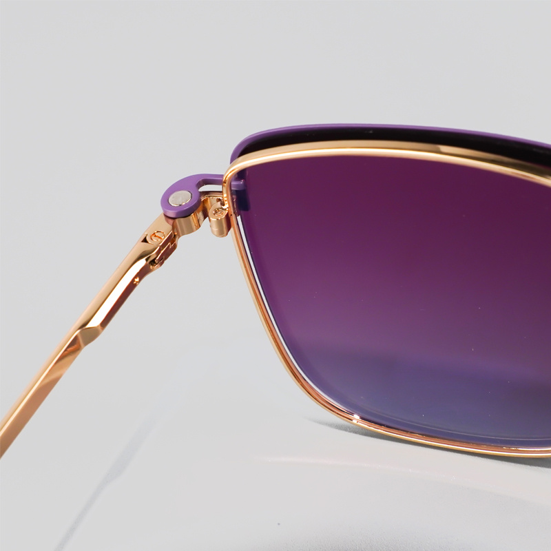 KEZVOR E308 Purple XL, lifestyle image 9 of 12