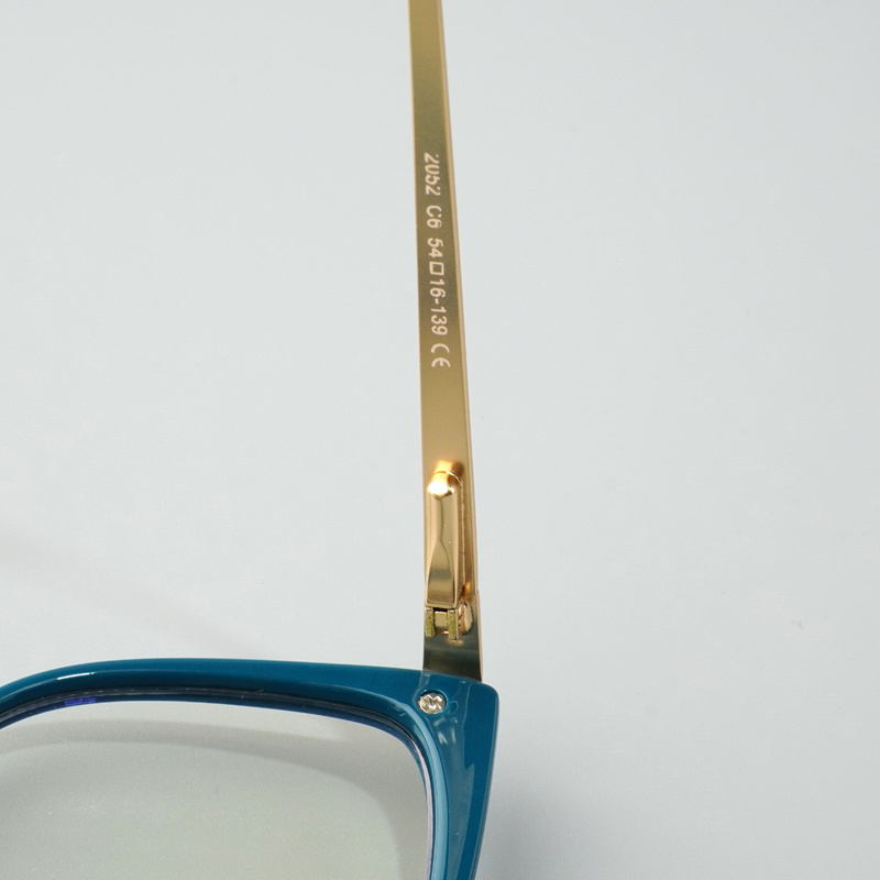 KEZVOR E162 S Blue Gold, lifestyle image 9 of 11