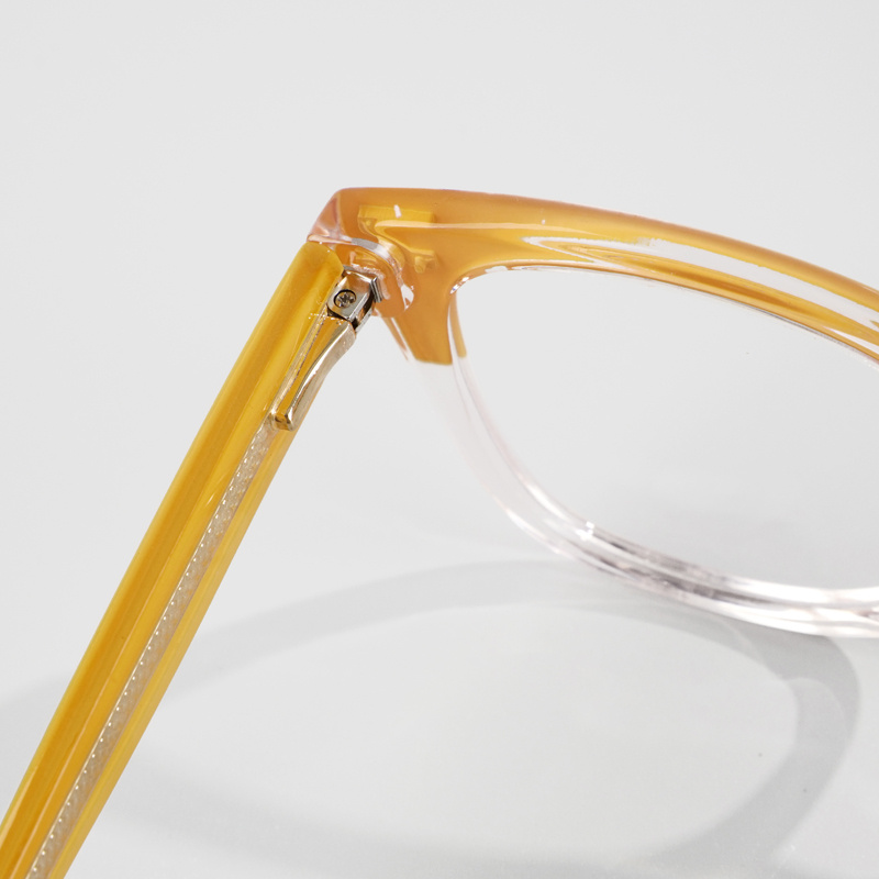 KEZVOR E224 M Yellow, lifestyle image 6 of 8