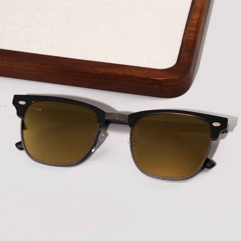 KEZVOR E314 Black, lifestyle image 9 of 17