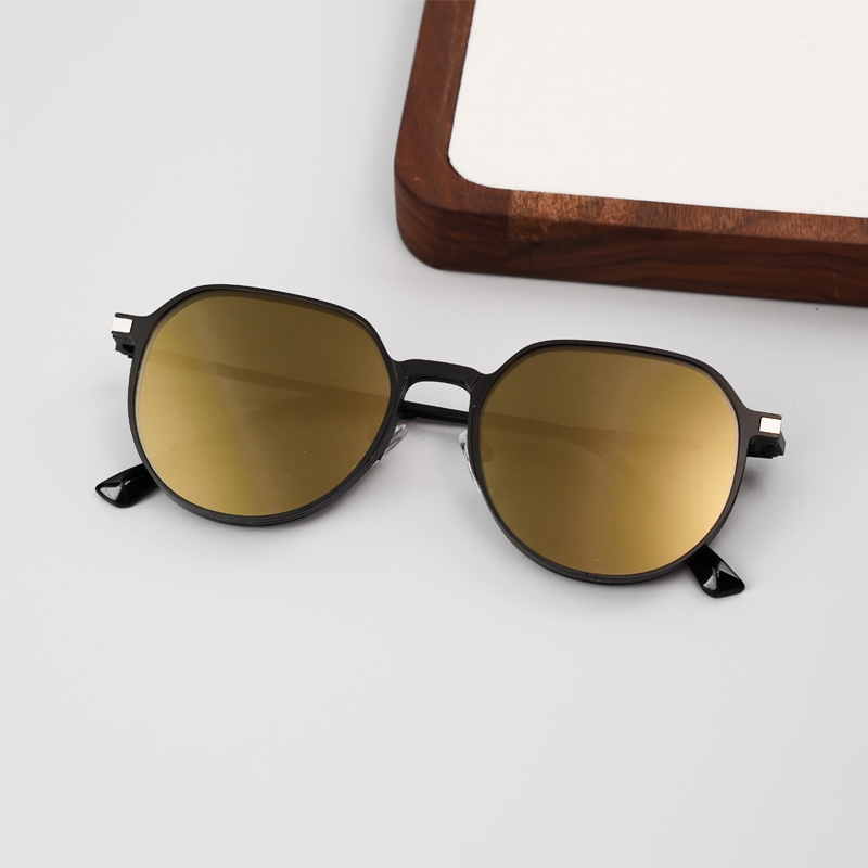 KEZVOR E312 Gunmetal L, lifestyle image 9 of 16