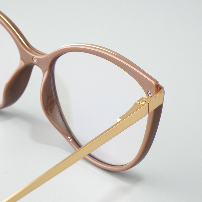 KEZVOR E162 S Pink Gold, lifestyle image 8 of 11
