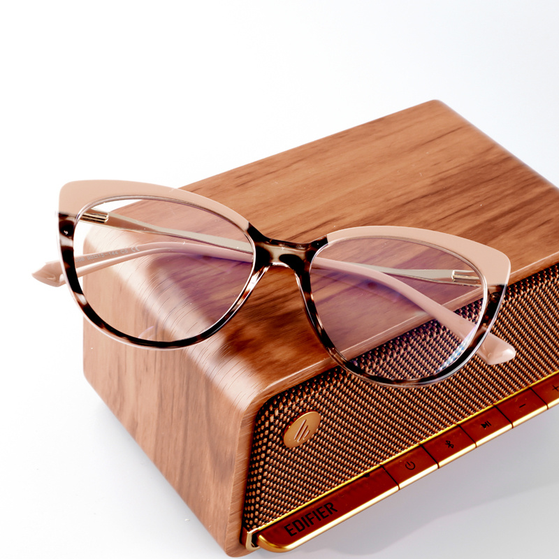 KEZVOR E163 M Pink Pattern, lifestyle image 5 of 9