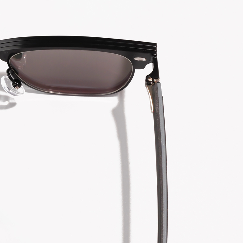 KEZVOR E314 Black, lifestyle image 16 of 17
