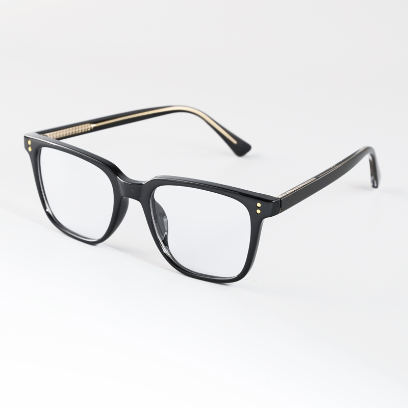 KEZVOR E238 M Black, lifestyle image 5 of 8