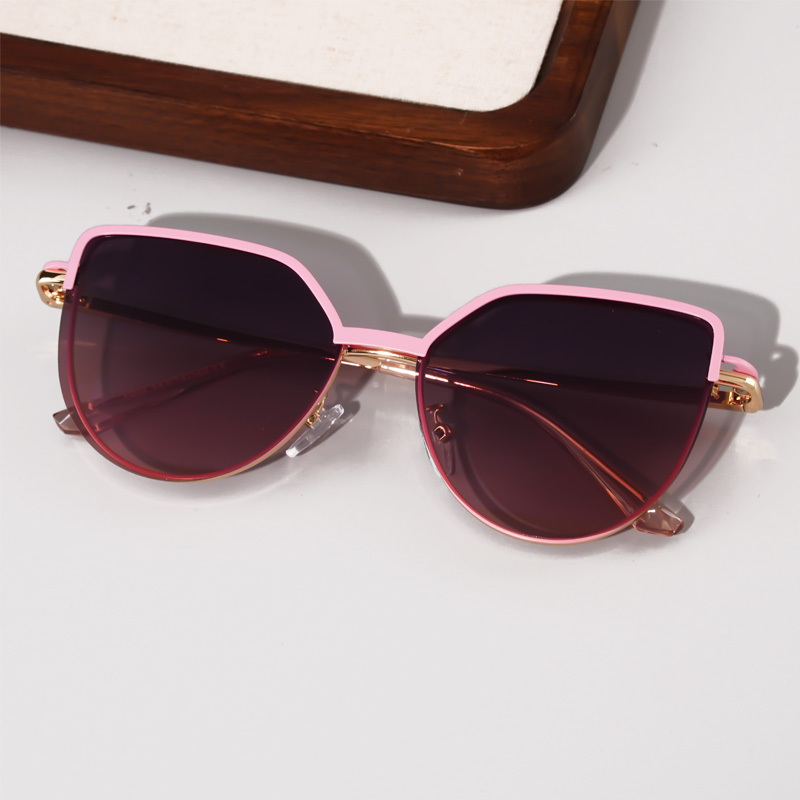 KEZVOR E306 Pink L, lifestyle image 6 of 12