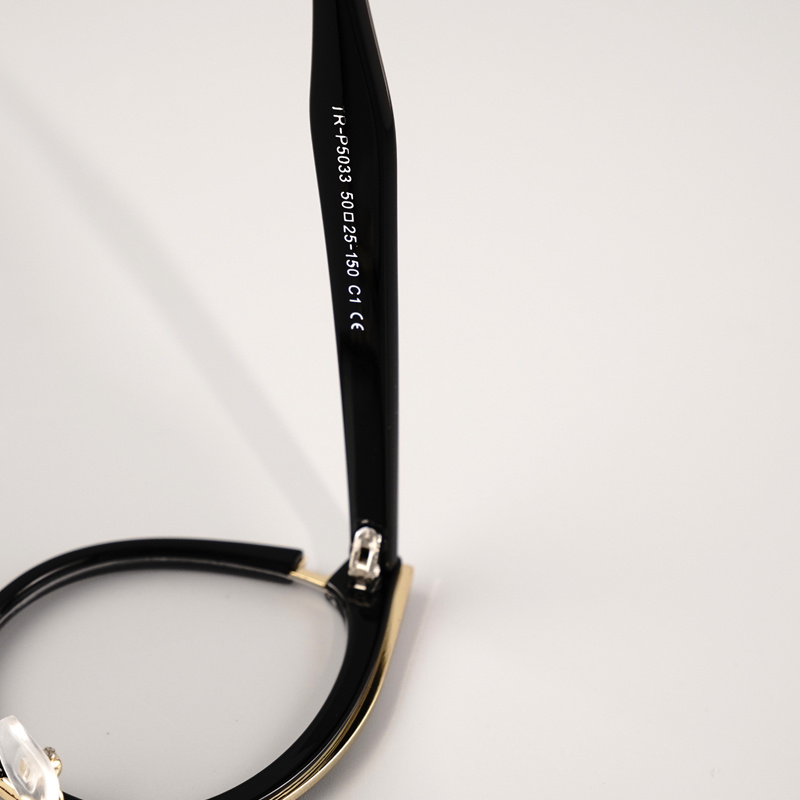 KEZVOR E174 S Black Gold, lifestyle image 8 of 9