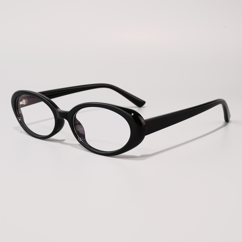 KEZVOR E323 Black L, lifestyle image 5 of 8