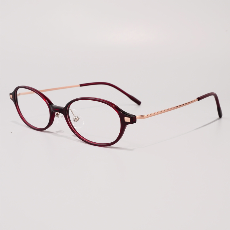 KEZVOR E322 Burgundy M, lifestyle image 5 of 8