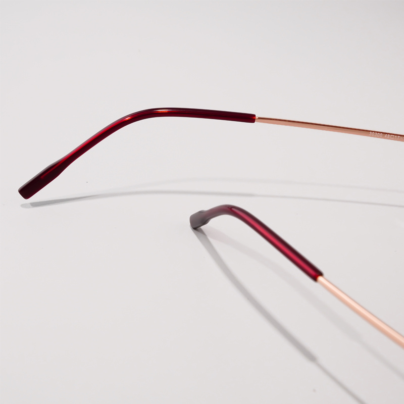 KEZVOR E322 Burgundy M, lifestyle image 8 of 8
